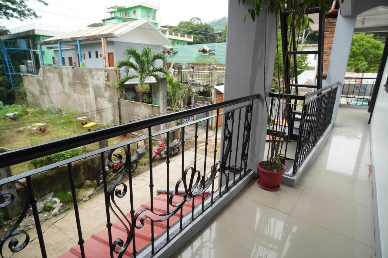 Amparo'S Tourist Inn - Coron Bagian luar foto