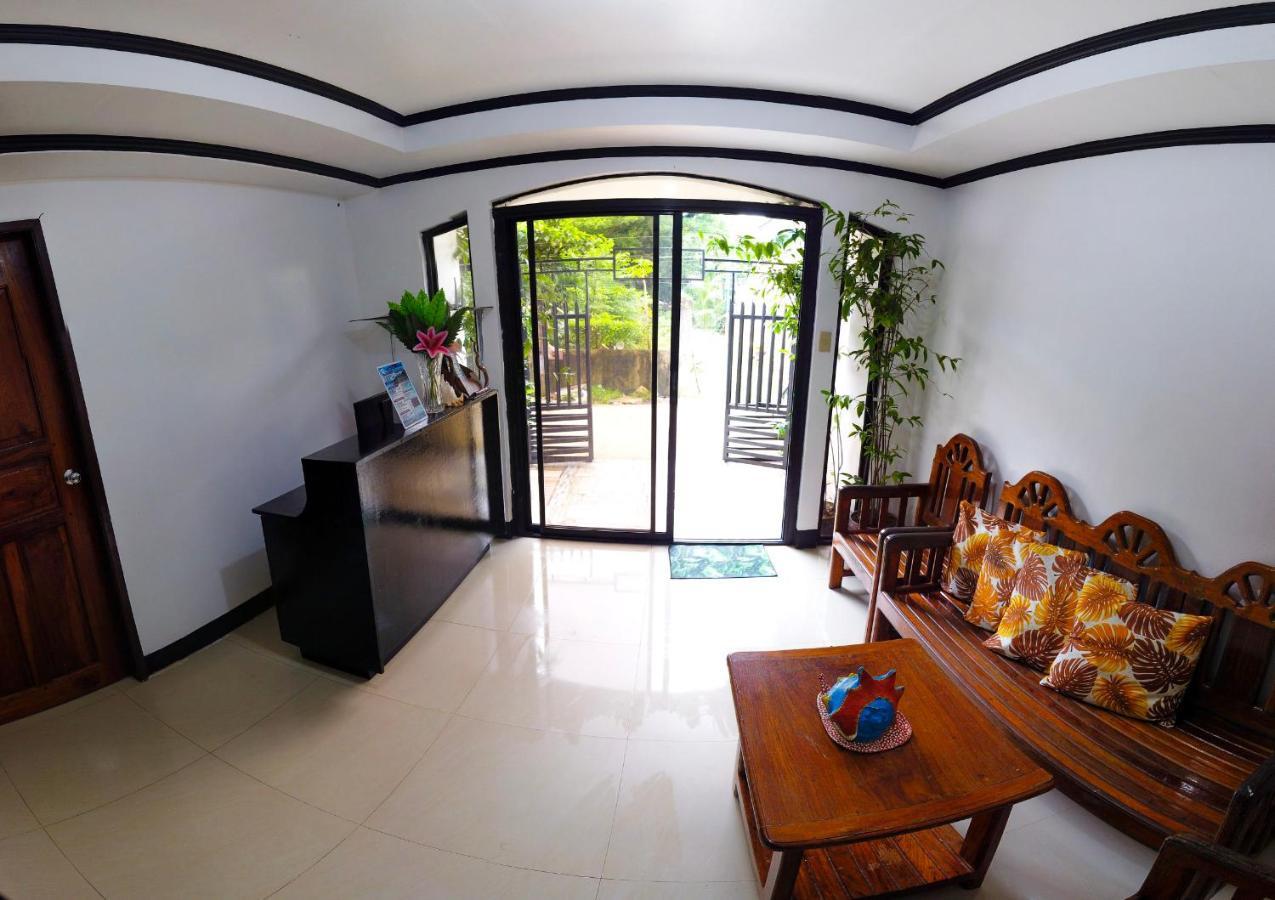 Amparo'S Tourist Inn - Coron Bagian luar foto