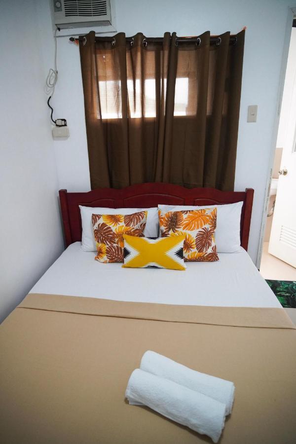 Amparo'S Tourist Inn - Coron Bagian luar foto
