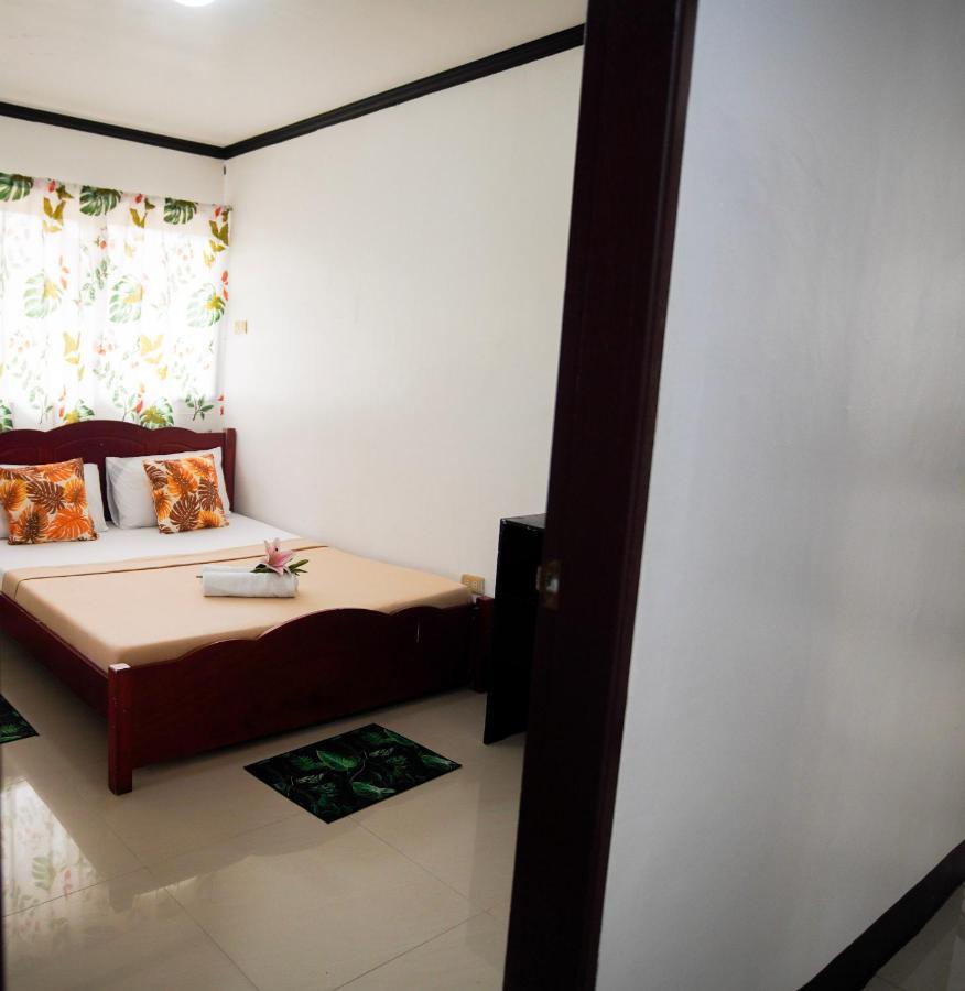 Amparo'S Tourist Inn - Coron Bagian luar foto