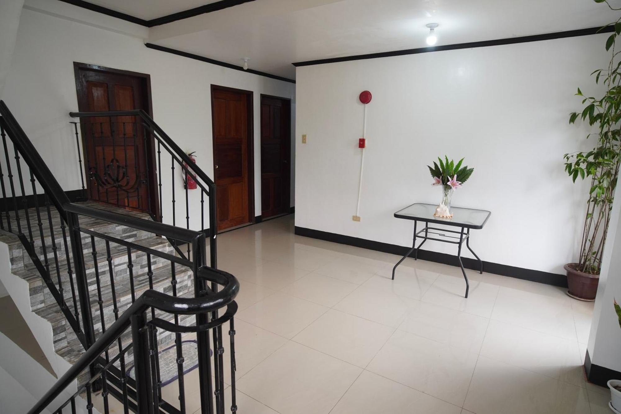 Amparo'S Tourist Inn - Coron Bagian luar foto