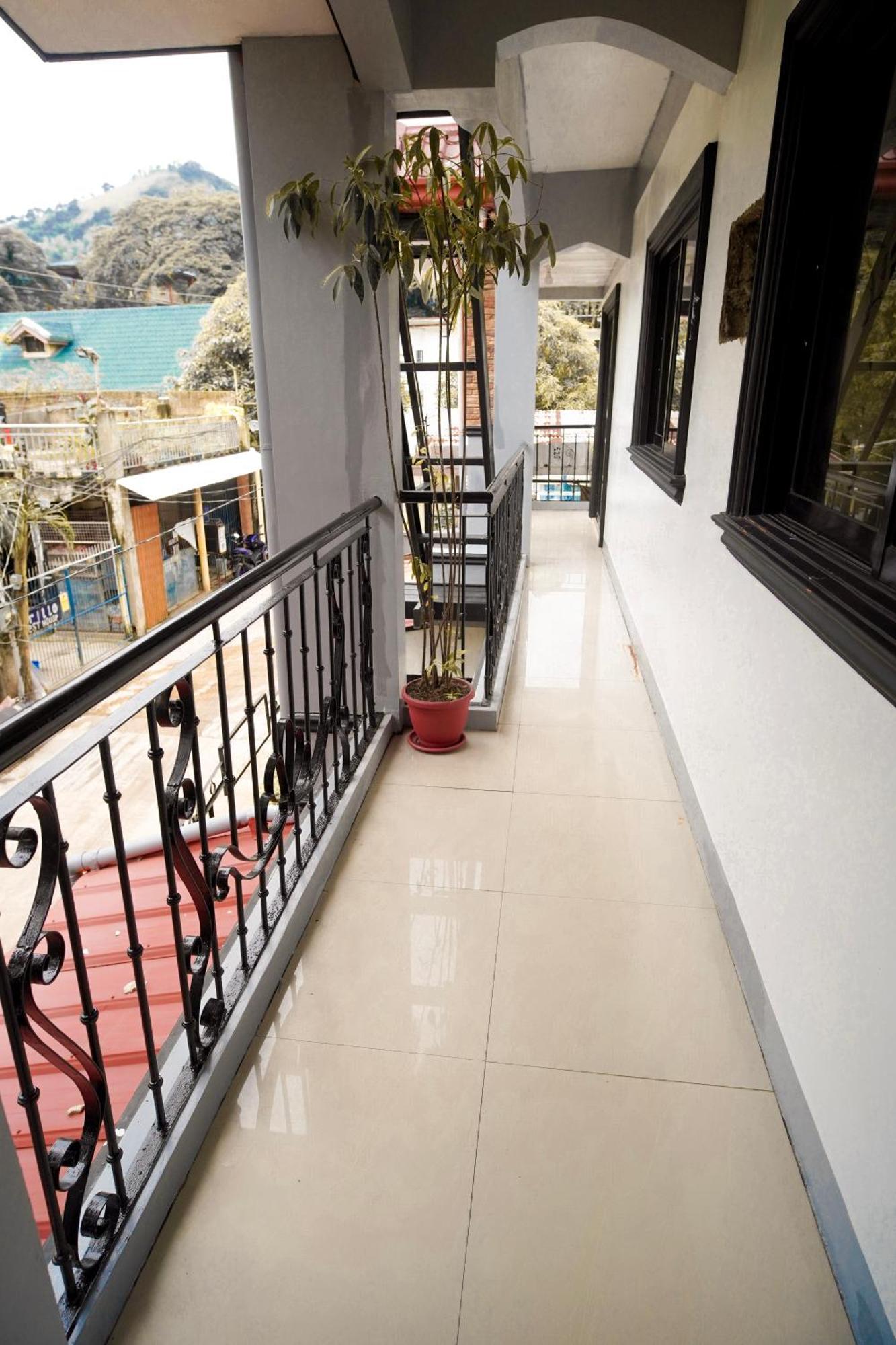 Amparo'S Tourist Inn - Coron Bagian luar foto