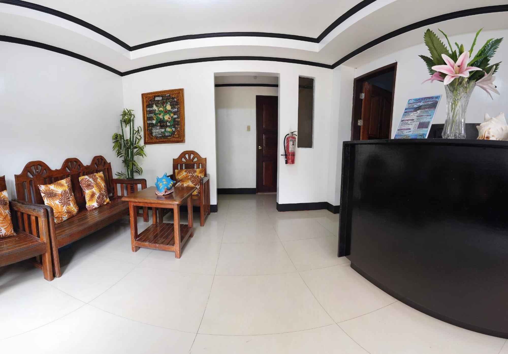Amparo'S Tourist Inn - Coron Bagian luar foto