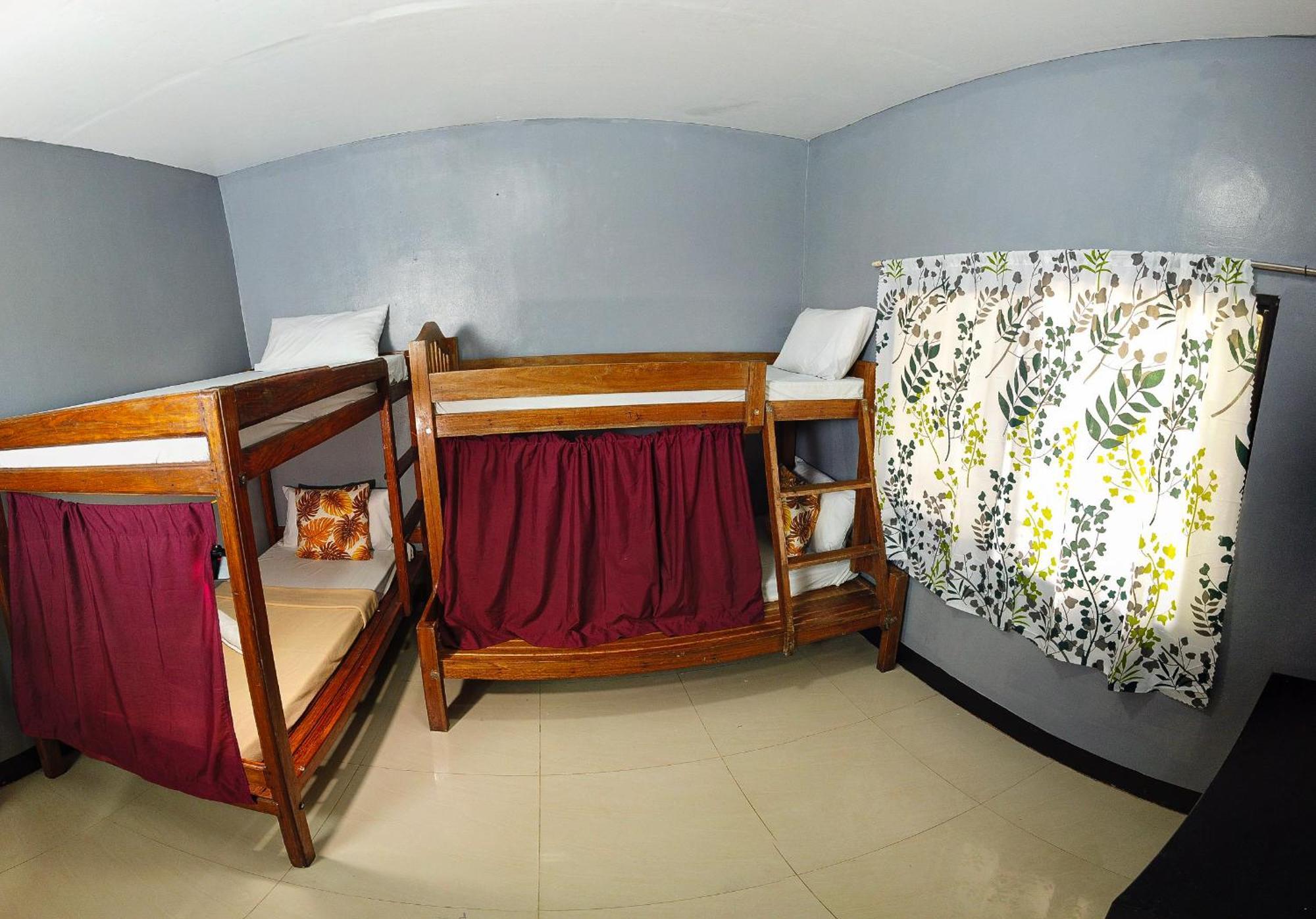 Amparo'S Tourist Inn - Coron Bagian luar foto